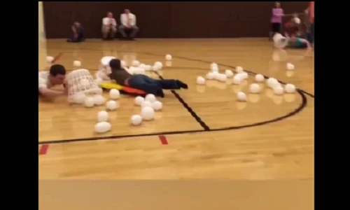 Video: Trò chơi “hại não” thu hút nhiều người chơi