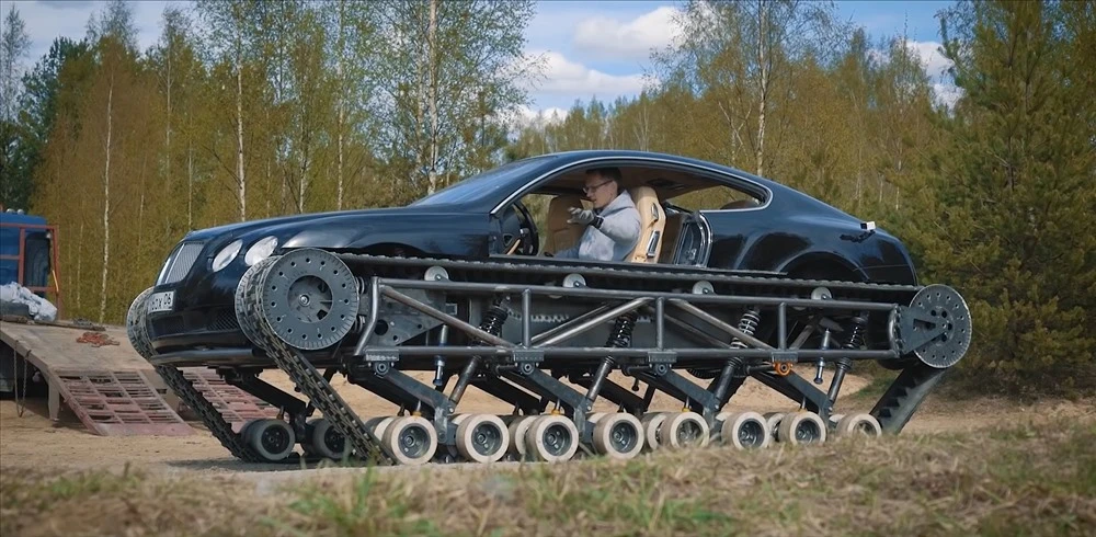 Video: Quá trình biến siêu xe Bentley thành xe tăng