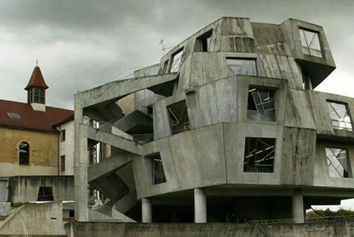 13 ngôi nhà có kiến trúc bất thường khó hiểu