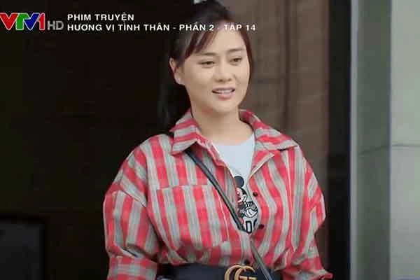 Loạt trang phục khó hiểu của Phương Oanh trong "Hương vị tình thân"