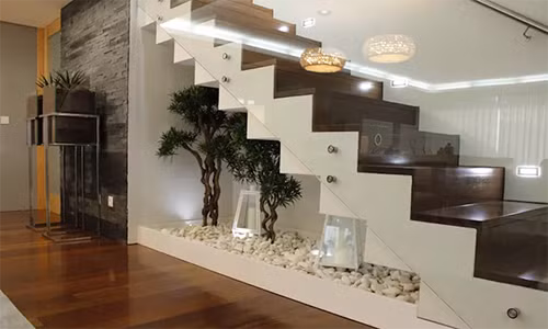 Ý tưởng trang trí không gian bên dưới cầu thang giúp nhà thêm sang