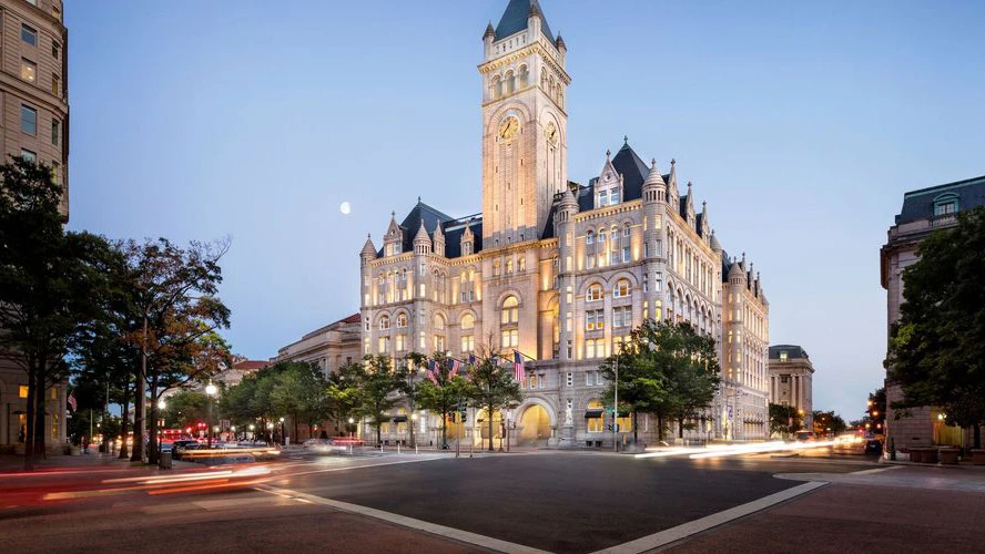 Video: Bên trong khách sạn 200 triệu USD xa hoa và lộng lẫy của Tổng thống Trump