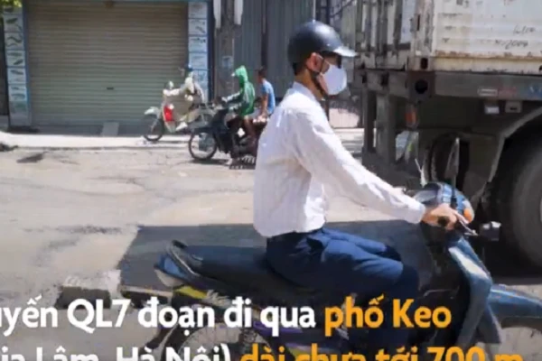 Video: né trạm BOT, ô tô cày nát đường làng