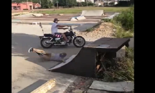 Video: Cái kết "bi đát" cho các "dân chơi" thích thể hiện