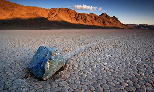 Những tuyệt tác của thiên nhiên bị du khách phá hoại