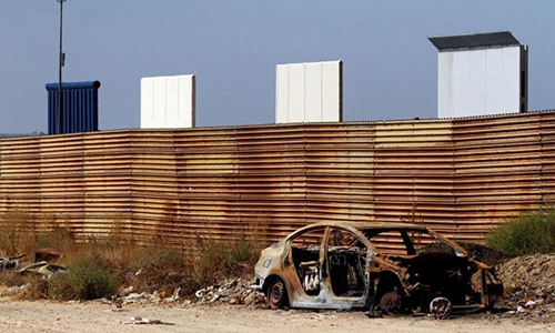 Cận cảnh 8 bản thử nghiệm “siêu dự án” tường biên giới Mỹ - Mexico