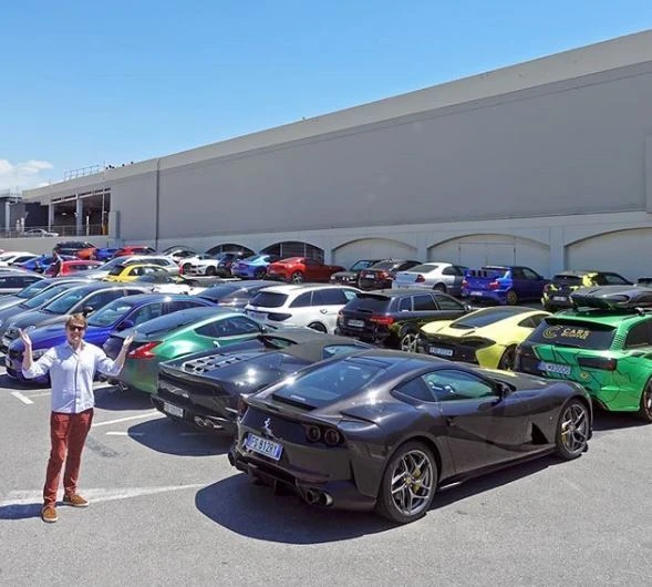 Video: Chiêm ngưỡng dàn siêu xe gần 70 chiếc bị cảnh sát thu giữ