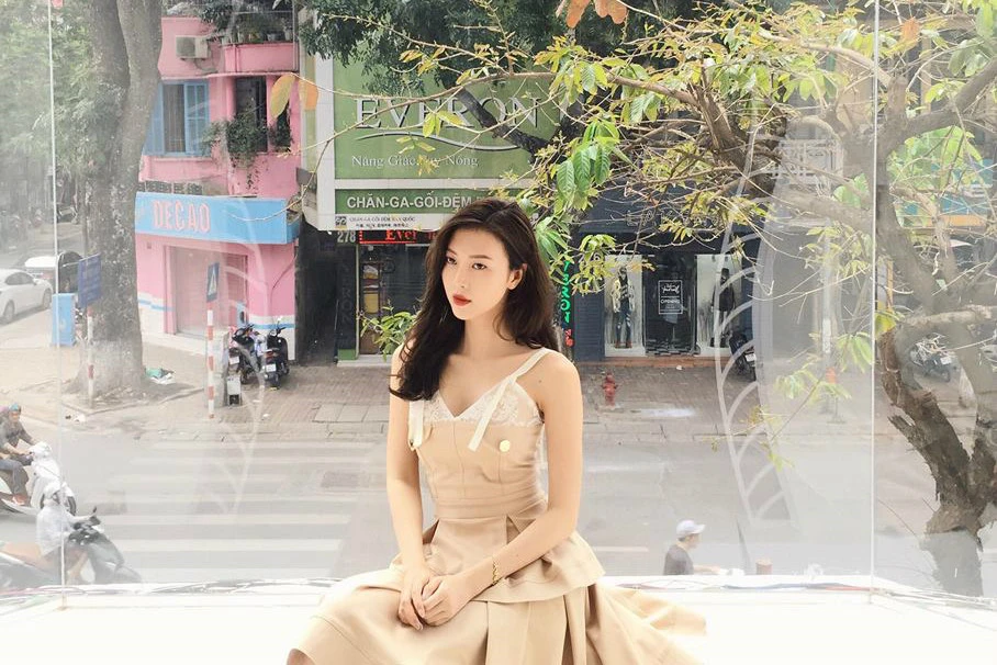 Lộ nhan sắc "chim sa cá lặn" của bạn gái tin đồn Quốc Trường