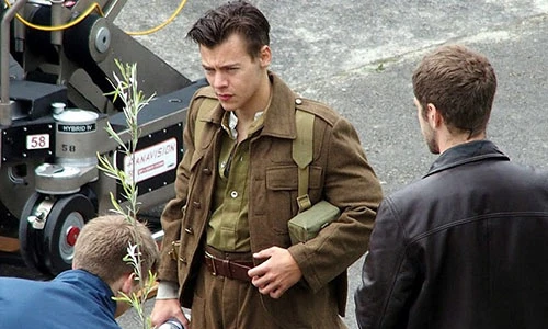 Sự giống nhau kỳ lạ của hai diễn viên cách nhau hơn nửa thế kỷ