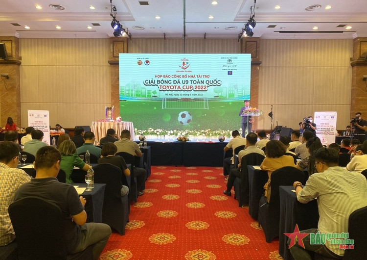 Quang cảnh buổi họp báo. Quang cảnh buổi họp báo.