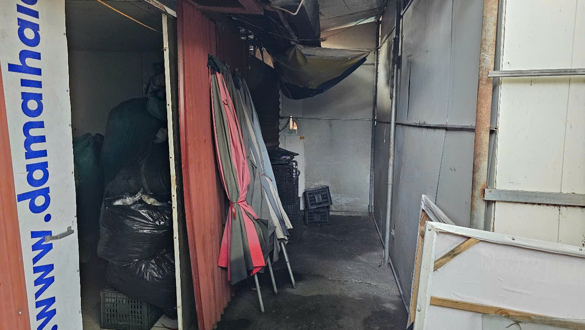 Người thuê lại mới cho biết, do Thủy còn nợ chủ nhà một số tiền nên một số vật dụng cũ được để lại.