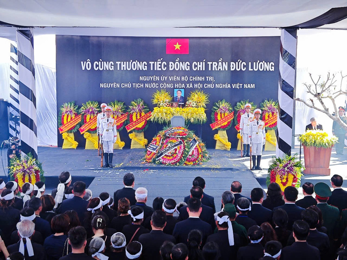 Đến nay, Ban Tổ chức lễ tang và gia quyến đã hoàn thành chu đáo việc tổ chức lễ viếng, lễ truy điệu, tiễn đưa ông về nơi an nghỉ cuối cùng.