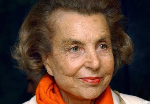 Gia đình Liliane Bettencourt sở hữu 30% cổ phần hãng mỹ phẩm L’Oreal và nhiều tài sản khác với tổng giá trị 30 tỉ USD.