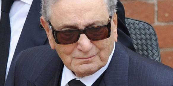 Michele Ferrero kế thừa sự nghiệp kinh doanh sôcôla của người cha Pietro Ferrero và phát triển sự nghiệp khá thành công nên tổng tài sản mà gia đình Ferrero có hiện nay là 20,4 tỉ USD.