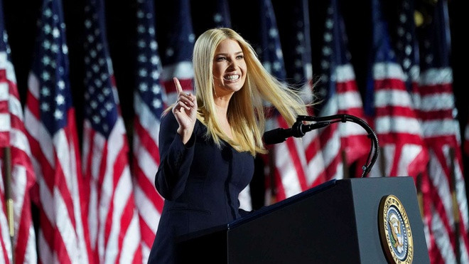Từ năm 2017, Ivanka đã nhường quyền điều hành hãng thời trang và tập đoàn Trump Organization cho các anh em trai của cô để tập trung tham gia vào các hoạt động chính trị nhiều hơn. Trong suốt 4 năm qua, từ một doanh nhân được chọn làm "gương mặt đại diện" trong chiến dịch tranh cử của cha, Ivanka dần trở thành cố vấn, cánh tay đắc lực của ông Trump tại Nhà Trắng, tháp tùng cha trong hầu hết sự kiện, hội nghị quan trọng.