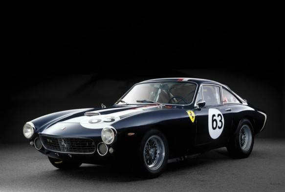 Từng sở hữu chiếc Ferrari 250GT và phát hiện ra nhiều thiếu sót của nó nên Ferruccio Lamborghini quyết định chuyển sang sản xuất xe thể thao với khát vọng làm ra một chiếc xe hoàn hảo nhất thế giới.