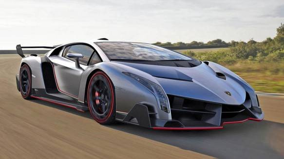 Hiện nay, Lamborghini là hãng xe đắt nhất thế giới, đặc biệt là chiếc Veneno mới ra mắt gần đây với mức giá 3,9 triệu USD.
