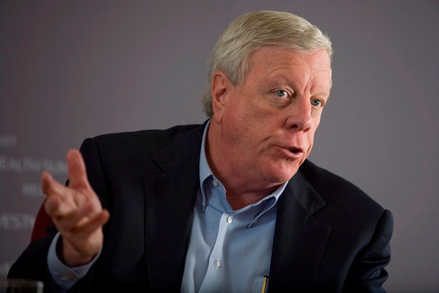 Ở vị trí thứ hai là Richard Kinder - Giám đốc điều hành và chủ tịch tập đoàn năng lượng Kinder Morgan với thu nhập 1,1 tỷ USD.
