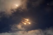 Đêm căng thẳng ở Israel, Đại sứ Mỹ phải 5 lần xuống hầm trú ẩn