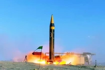 Mỹ chuẩn bị khả năng trả đũa của Iran trong 48 giờ tới