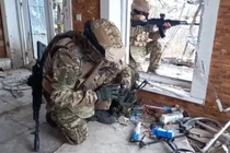 View - Pokrovsk gần như đã thất thủ, quân Ukraine chật vật với UAV của Nga | Báo Tri thức và Cuộc sống - TIN TỨC PHỔ BIẾN KIẾN THỨC 24H