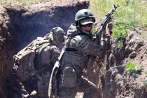 Nga tạo thế bao vây Lyman, tuyến phòng thủ bắc Donetsk rung chuyển 