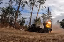 Sau hơn ba năm kịch chiến, lần đầu tiên Nga bao vây được 3 lữ đoàn Ukraine 