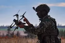 Lưới chống UAV vô dụng, Nga kiểm soát tuyến đường cuối cùng tới Pokrovsk 