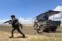 Nga bất ngờ xâm nhập Orikhiv, Ukraine tập hợp lực lượng phản công