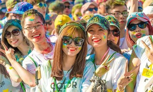 Nụ cười rạng ngời của hotgirl “Đường chạy sắc màu” Đà Nẵng