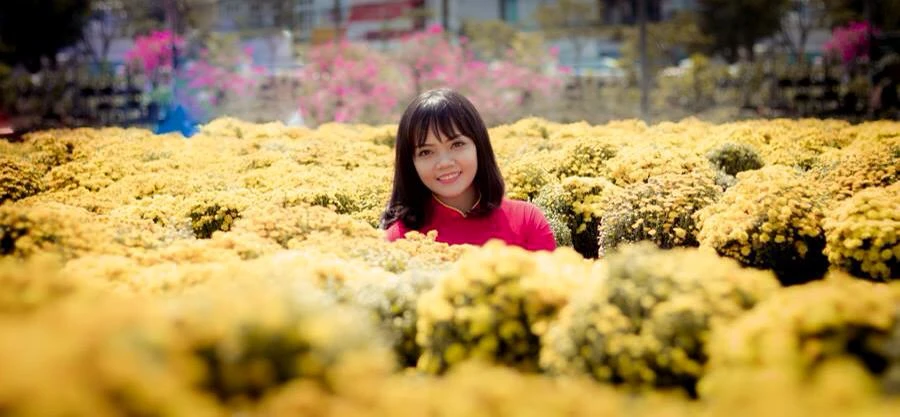 Trai xinh gái đẹp rạng ngời trên đường hoa Đà Nẵng