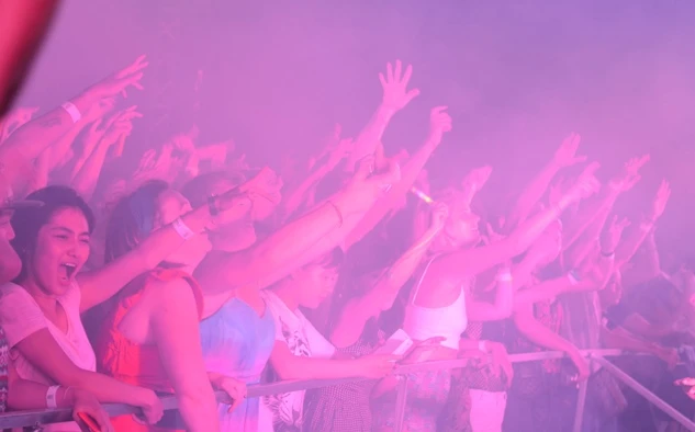 Giới trẻ quẩy điên cuồng ở đại nhạc hội quốc tế Đà Nẵng