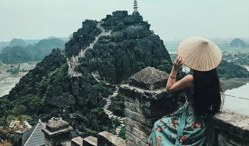 Ngỡ ngàng vẻ đẹp từ đỉnh 'Vạn lý Trường Thành phiên bản Việt'