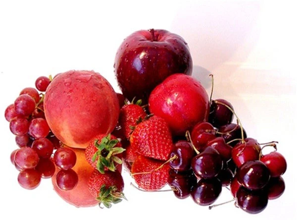 5 loại trái cây ngon nhưng hạt chứa chất độc nguy hiểm