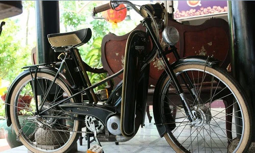Soi dàn xe đạp máy cổ “cực hiếm” của dân chơi Bạc Liêu