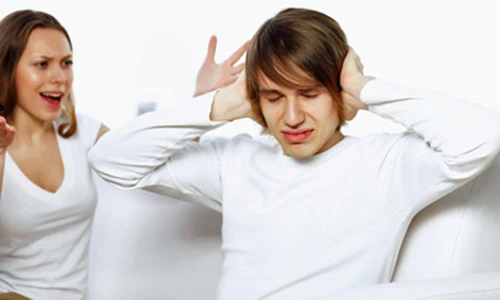 15 câu hỏi ngu ngốc của phụ nữ mà đàn ông rất ghét