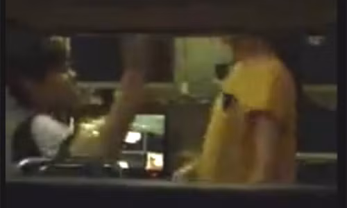 Thanh niên nghiện game đánh vợ mang bầu tại quán net