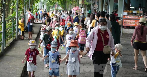 Thảo Cầm Viên Sài Gòn tấp nập trong ngày 'Tết Thiếu nhi'