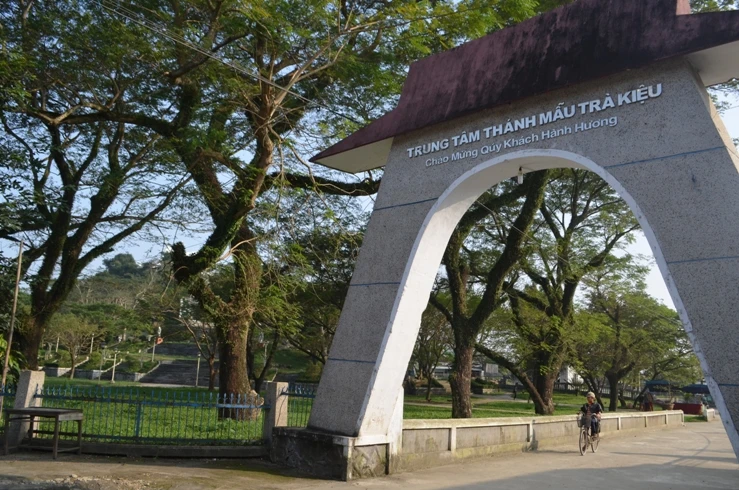 Chiêm bái trung tâm Thánh Mẫu lớn nhất Việt Nam