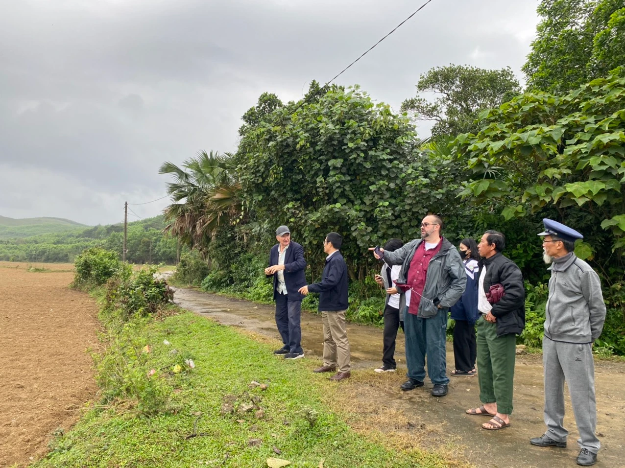 Cựu phi công Mỹ hơn nửa thế kỷ tìm về nơi bị bắn rơi