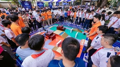 THPT FPT Đà Nẵng đồng hành cùng gần 5.000 học sinh Quảng Ngãi trong Ngày hội STEM 2025