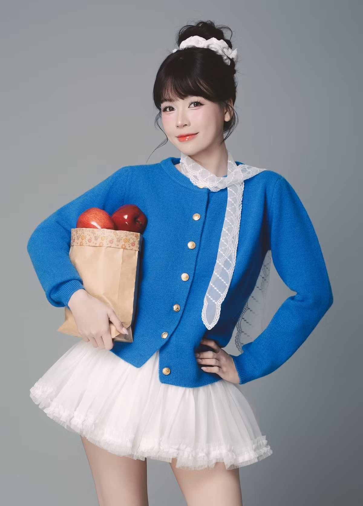 Tin tức sao Việt 25/12: Diễn viên Sam được khán giả khen trông như nữ sinh, không có dấu hiệu thời gian dù đã là mẹ hai con. Ảnh: FB Sam