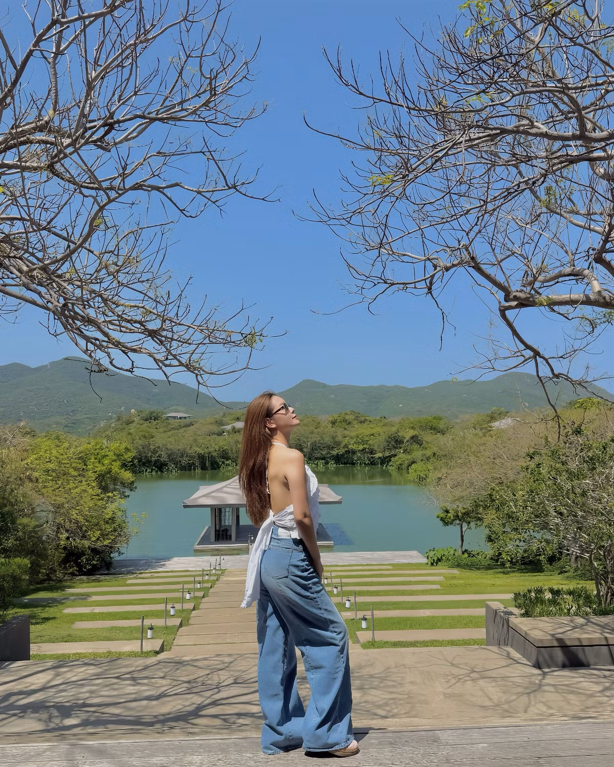 Phạm Quỳnh Anh một lần nữa khẳng định nhan sắc "gái ba con" vẫn có thể đẹp mặn mà và gợi cảm theo cách riêng. Ảnh: FB Phạm Quỳnh Anh