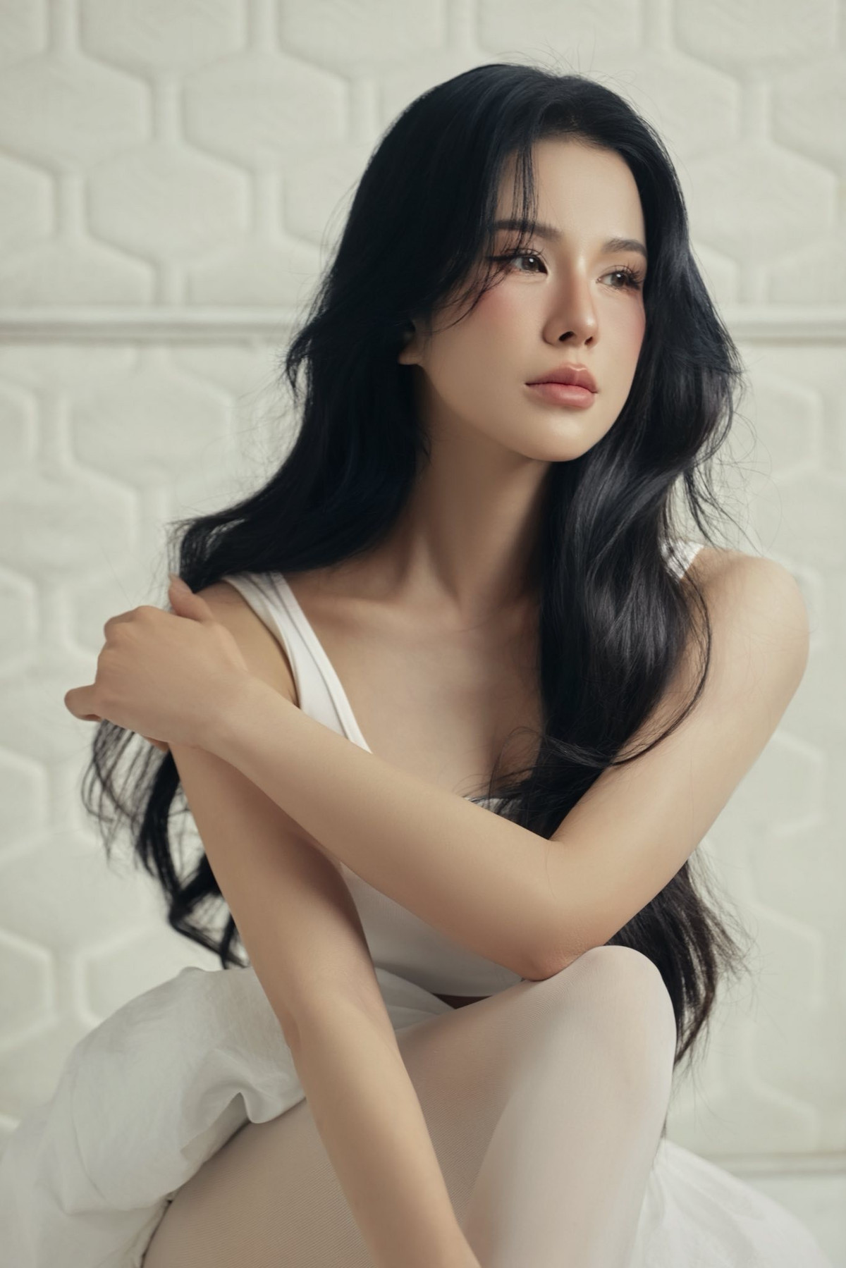 Diệp Lâm Anh diện đồ sexy, khoe vóc dáng gợi cảm. Ảnh: FB Diệp Lâm Anh