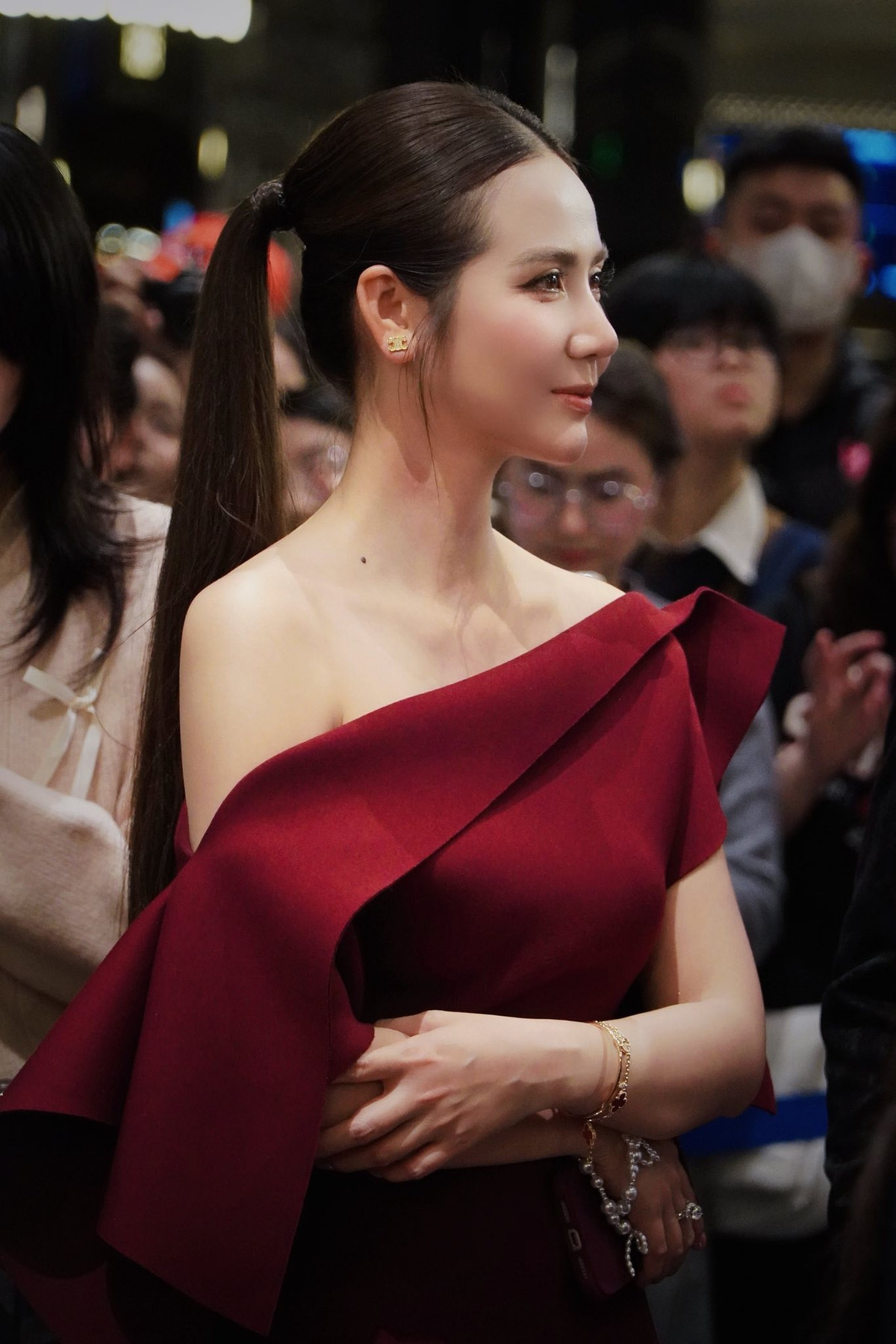 Ở tuổi 36, mỹ nhân sinh năm 1990 vẫn thường xuyên nhận được lời khen ngợi về ngoại hình trẻ trung, thậm chí “hack tuổi” so với nhiều đồng nghiệp cùng trang lứa.