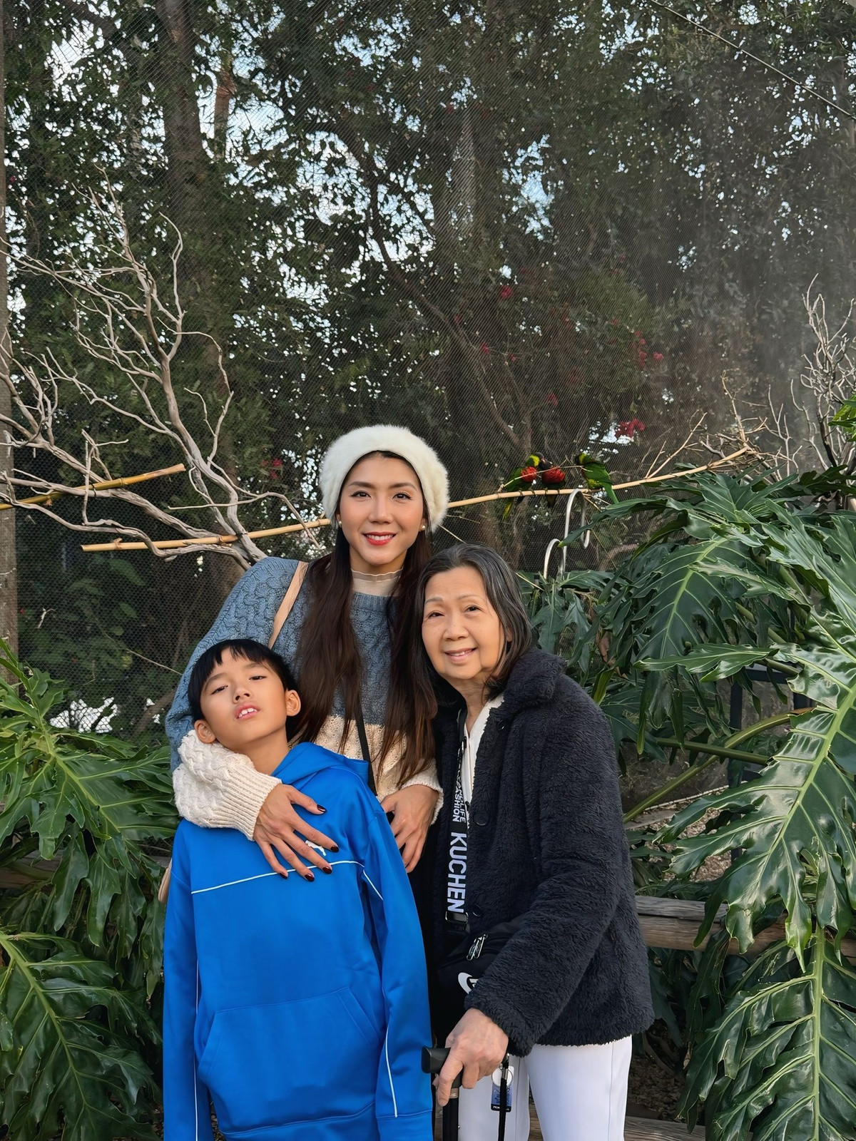 Người mẫu Ngọc Quyên đưa mẹ ruột và con trai đi nghỉ dưỡng sau khi gác công việc kinh doanh. Ảnh: FB Ngoc Quyen