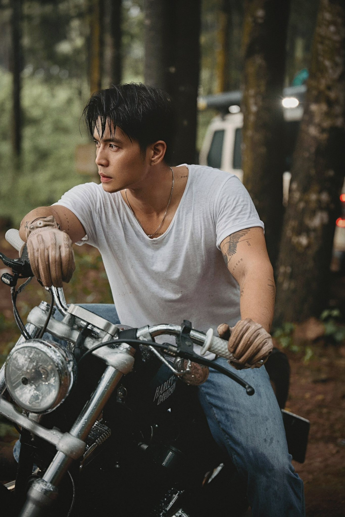 Huy Trần "xả" ảnh phong trần trong một chuyến đi phượt. Ảnh: FB Huy Trần