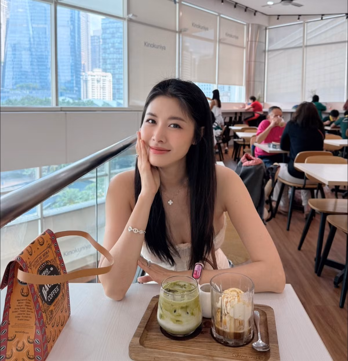 Thủy Anh cho biết, ngay trong tháng đầu sau cả ba lần sinh nở, cô đều gần như về lại số kg lúc chưa mang thai.