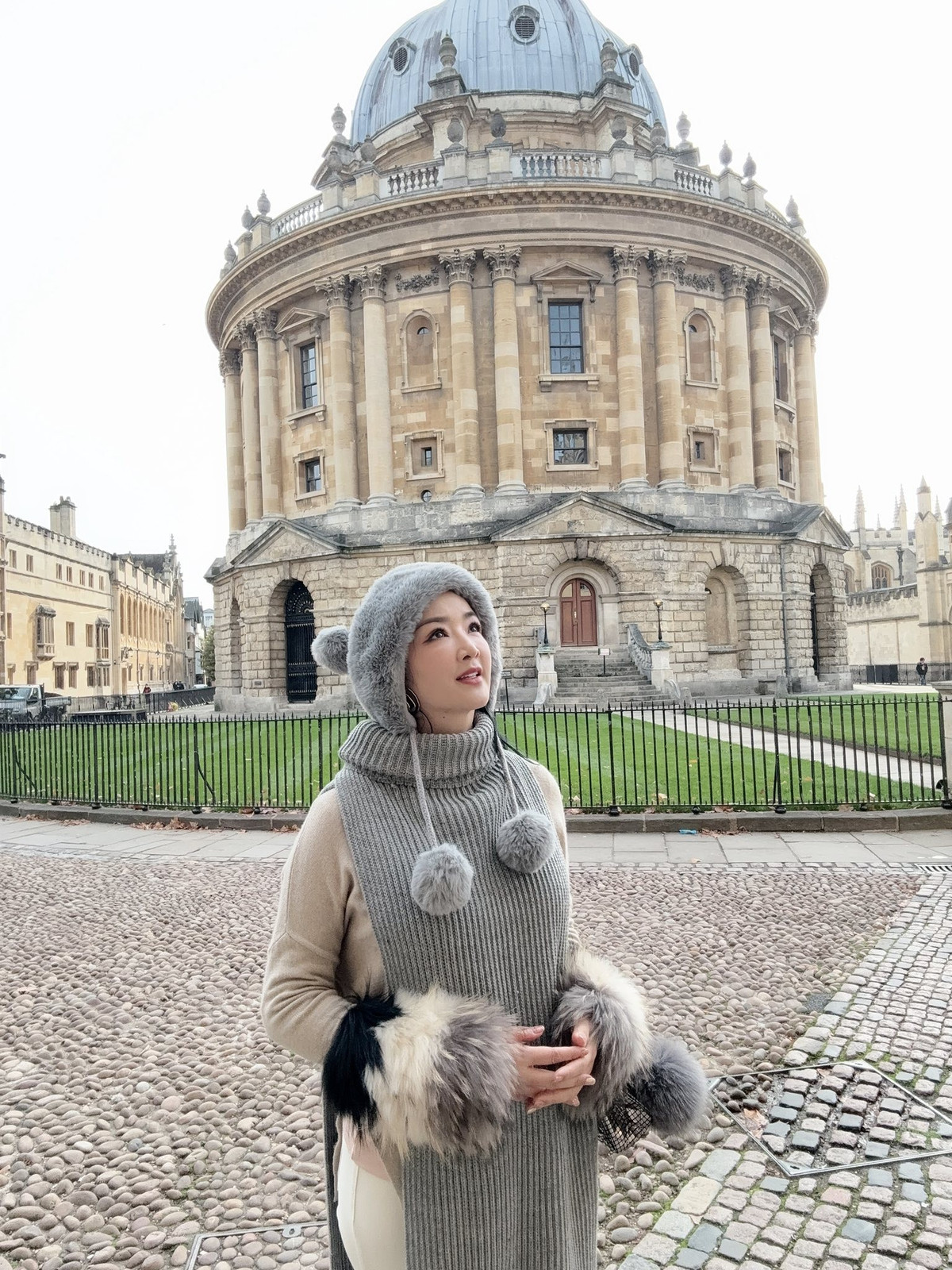 Hoa hậu Giáng My check in trong chuyến du lịch Anh ngày đông. Ảnh: FB Giang My Nguyen