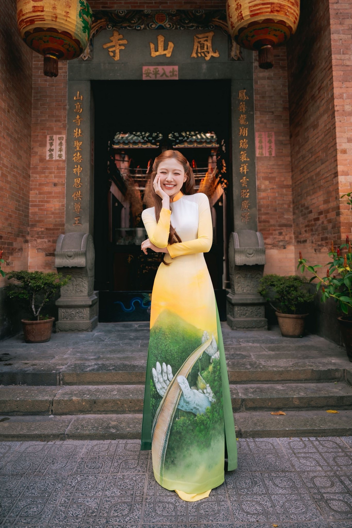 Sự thay đổi về cân nặng giúp em gái Trấn Thành trở nên tự tin hơn khi xuất hiện trước công chúng.